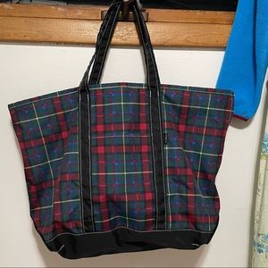 Large travel tote bag from L.L. Bean